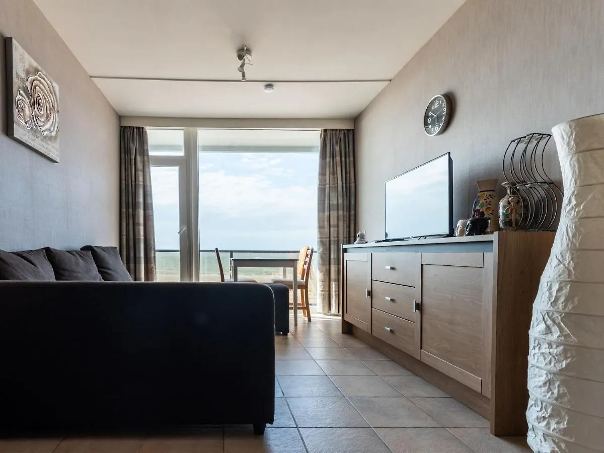 Contemporary Apartment In Oostende With Balcony 比利时